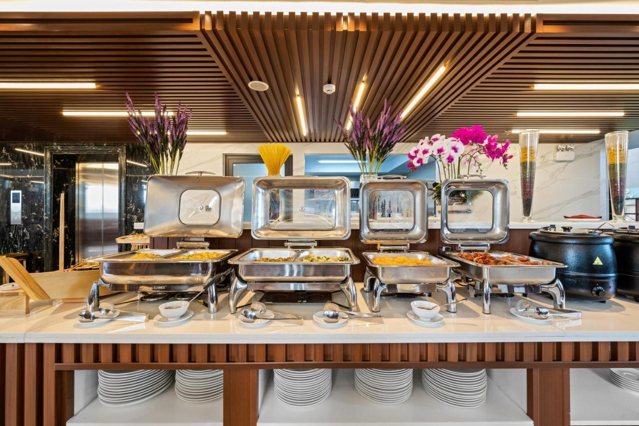 Monalisa Luxury Hotel Da Nang Bagian luar foto