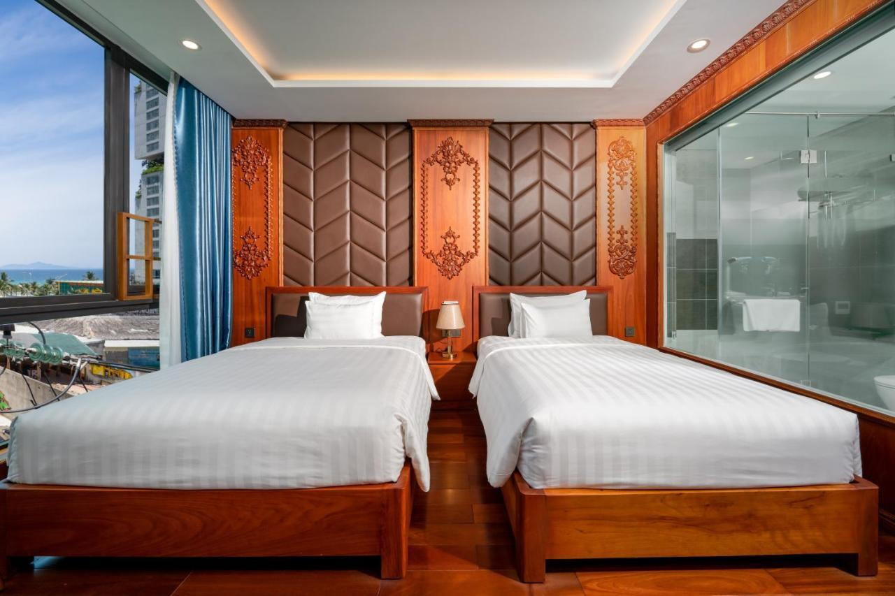 Monalisa Luxury Hotel Da Nang Bagian luar foto