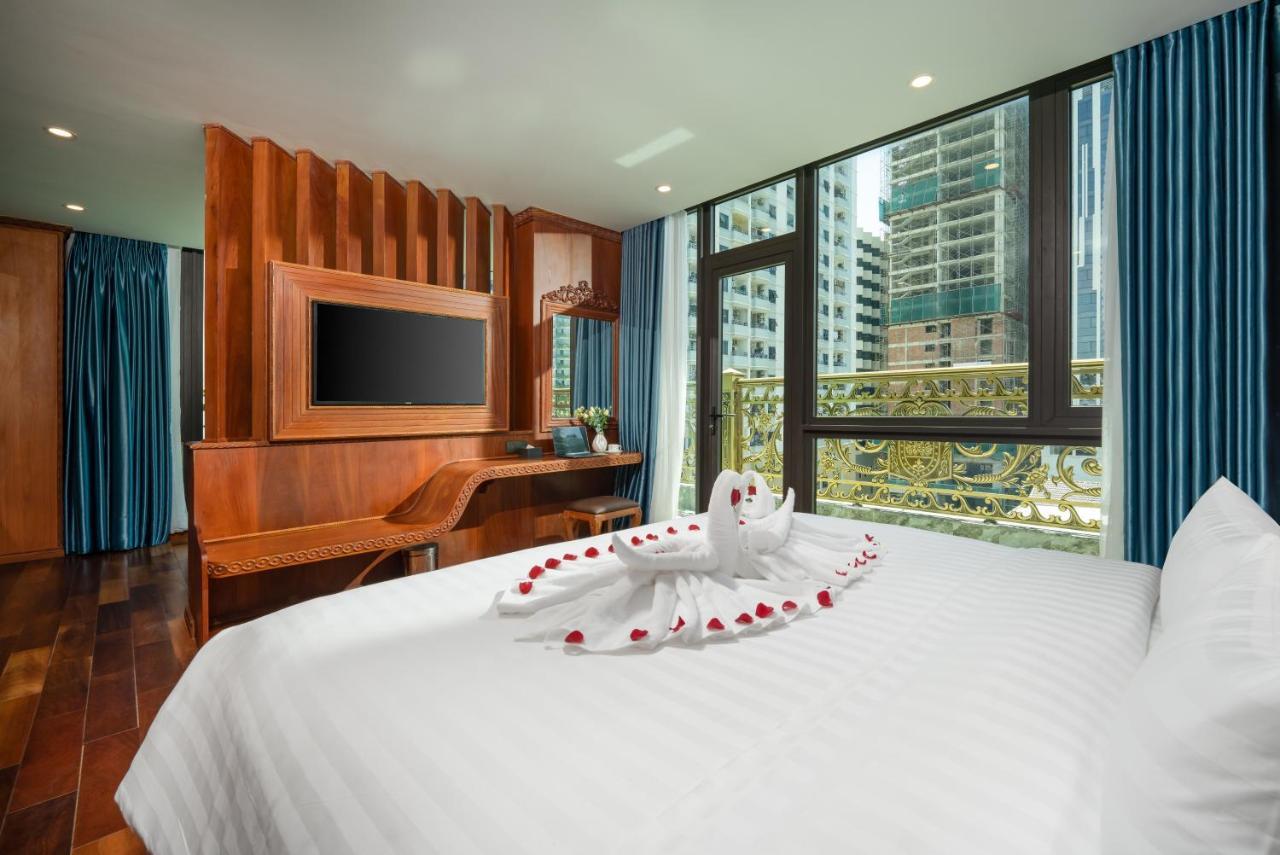 Monalisa Luxury Hotel Da Nang Bagian luar foto