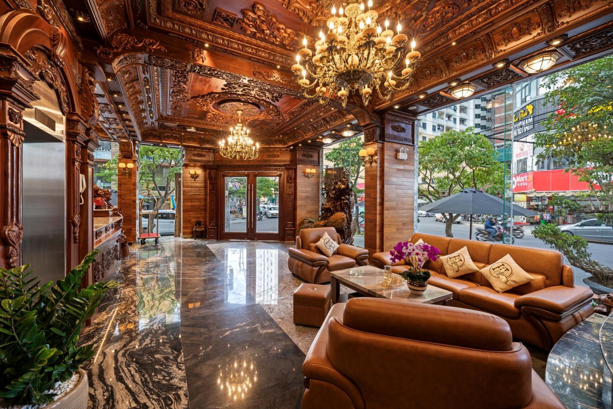 Monalisa Luxury Hotel Da Nang Bagian luar foto