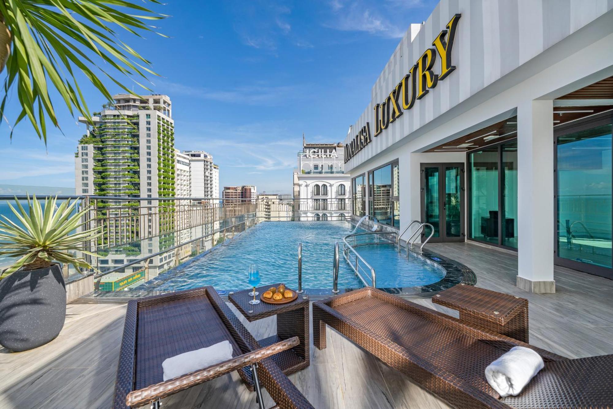 Monalisa Luxury Hotel Da Nang Bagian luar foto